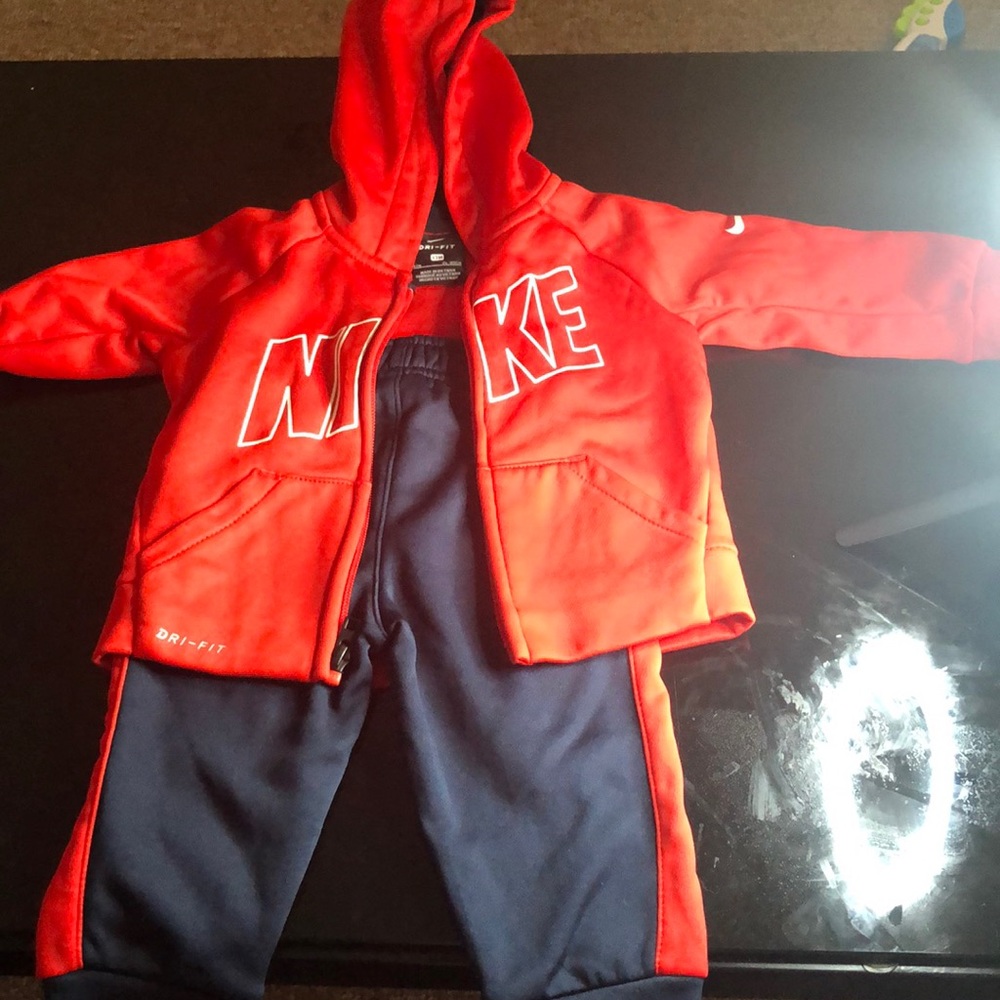 Sweatsuit